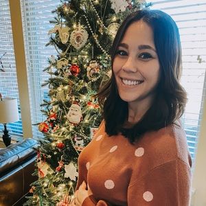 Meet your Posher, Danielle